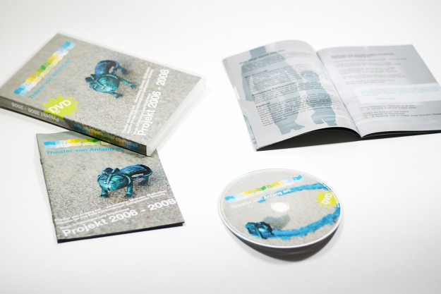 Theater von Anfang an Gestaltung von Plakat, Programmplan, DVD Cover, Label, Booklet und Buchtitel für das Festival des Theaters für die Allerkleinsten „Theater von Anfang an / Kinder- und Jugendtheaterzentrum der Bundesrepublik Deutschland / Dresden“ 2008